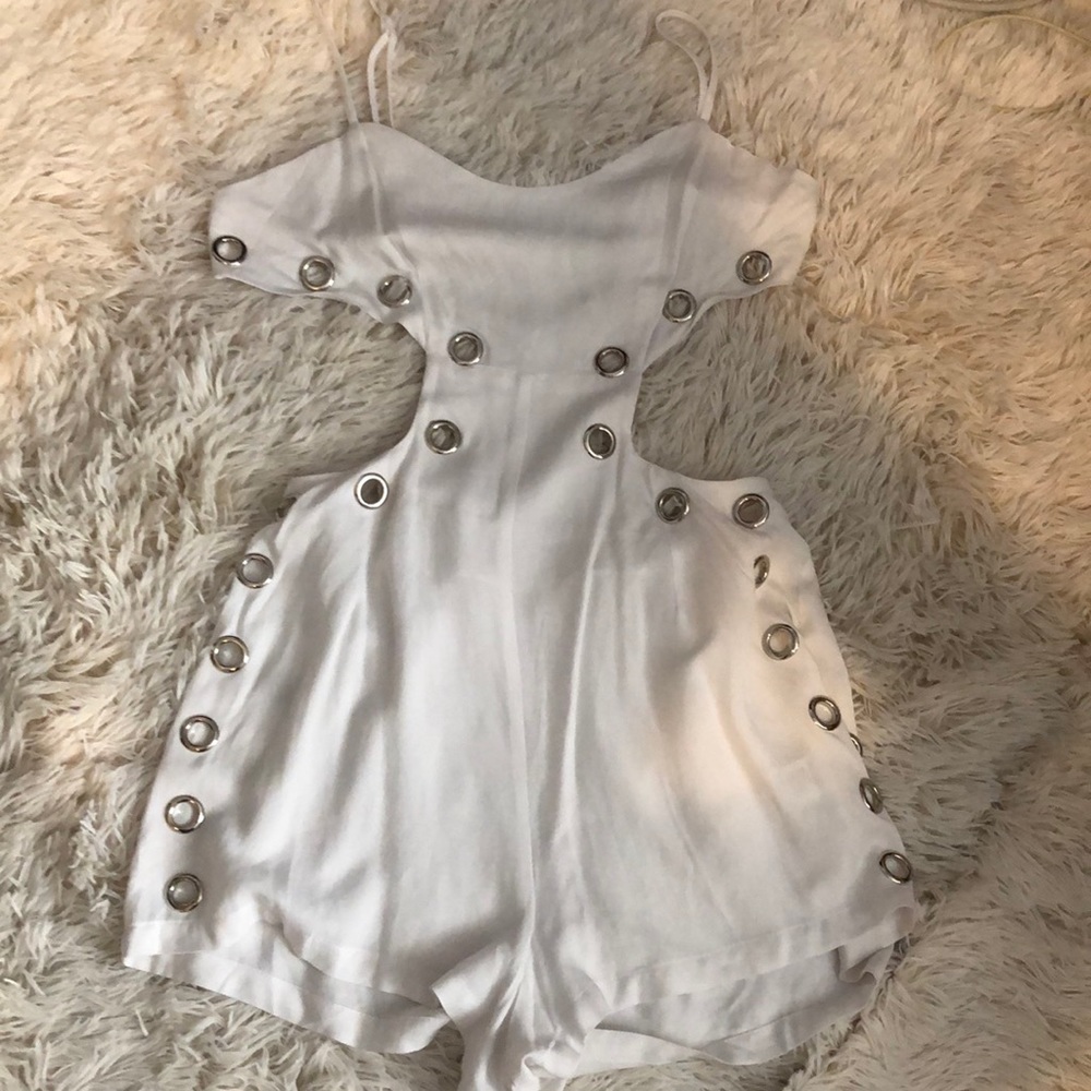 LF WHITE ROMPER WITH SILVER RING DETAILING